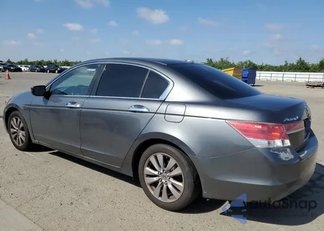 2011 Honda Accord Exl z USA, uszkodzony, nr VIN 1HGCP3F81BA006931